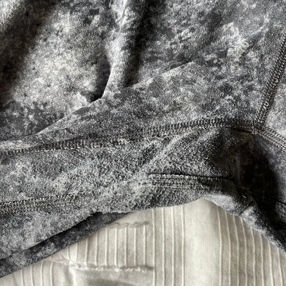 Lululemon Align 7/8 leggings - Picture 2 of 3